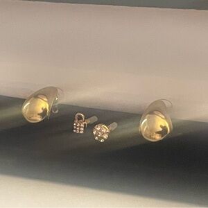 Elegant Gold Stud/Hoop Earrings Set